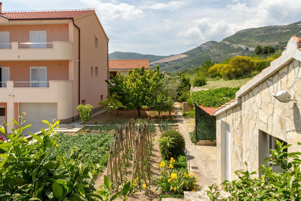 Panorama Holidays Kaštel Stari المظهر الخارجي الصورة